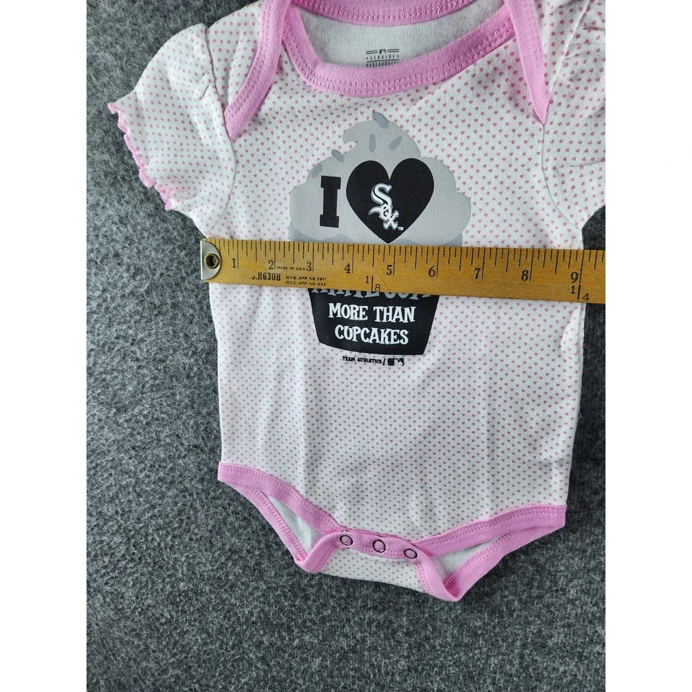 MLB Chicago White Sox Baby Girl Bodysuit Pink Hearts Cupcake 3-6 Months Cotton
